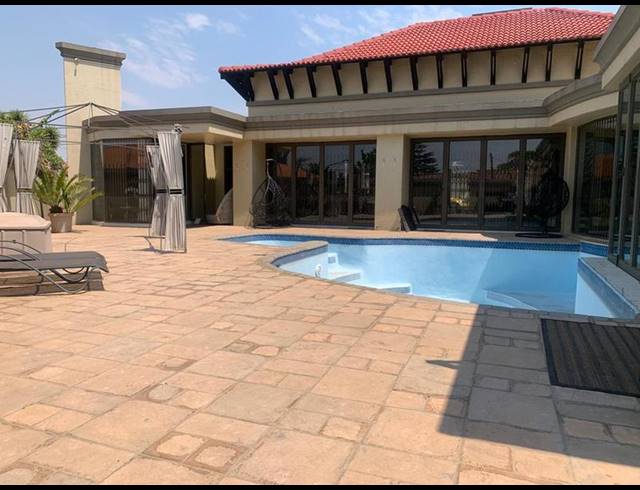 4 BEDROOM HOUSE FOR SALE IN FLORIDA